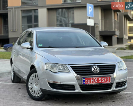 Серый Фольксваген Пассат, объемом двигателя 1.6 л и пробегом 227 тыс. км за 5599 $, фото 14 на Automoto.ua