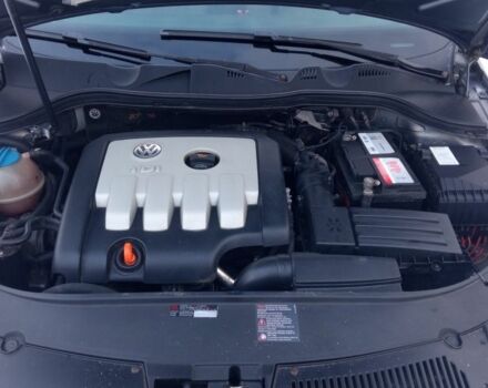 Серый Фольксваген Пассат, объемом двигателя 0 л и пробегом 300 тыс. км за 2600 $, фото 13 на Automoto.ua