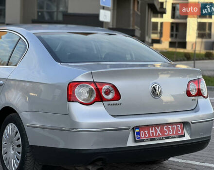 Серый Фольксваген Пассат, объемом двигателя 1.6 л и пробегом 227 тыс. км за 5599 $, фото 47 на Automoto.ua