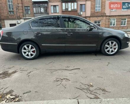 Фольксваген Пассат 2006 у Бердичеве на Automoto.ua Сірий Фольксваген Пассат, об'ємом двигуна 1.9 л та пробігом 330 тис. км за 5700 $, фото 6 на Automoto.ua