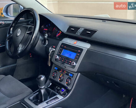 Серый Фольксваген Пассат, объемом двигателя 2 л и пробегом 270 тыс. км за 5750 $, фото 51 на Automoto.ua