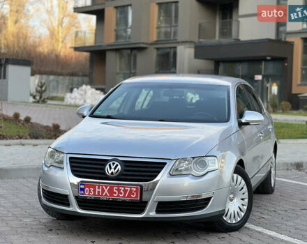 Серый Фольксваген Пассат, объемом двигателя 1.6 л и пробегом 227 тыс. км за 5599 $, фото 29 на Automoto.ua