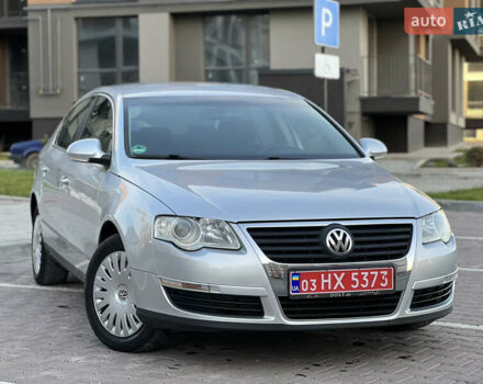 Серый Фольксваген Пассат, объемом двигателя 1.6 л и пробегом 227 тыс. км за 5599 $, фото 7 на Automoto.ua
