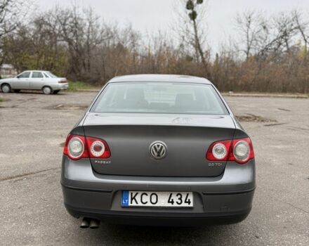 Серый Фольксваген Пассат, объемом двигателя 2 л и пробегом 250 тыс. км за 2900 $, фото 7 на Automoto.ua