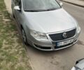 Серый Фольксваген Пассат, объемом двигателя 2 л и пробегом 350 тыс. км за 4700 $, фото 1 на Automoto.ua