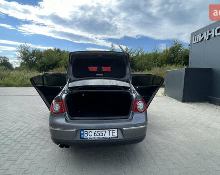 Серый Фольксваген Пассат, объемом двигателя 2 л и пробегом 300 тыс. км за 6500 $, фото 7 на Automoto.ua