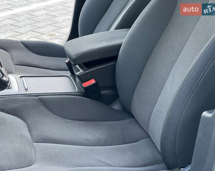 Серый Фольксваген Пассат, объемом двигателя 1.6 л и пробегом 227 тыс. км за 5599 $, фото 65 на Automoto.ua