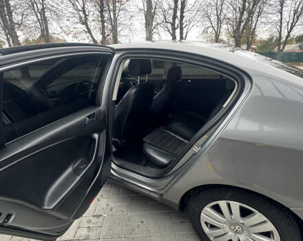 Серый Фольксваген Пассат, объемом двигателя 1.97 л и пробегом 436 тыс. км за 6000 $, фото 8 на Automoto.ua