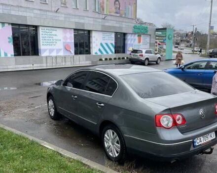 Серый Фольксваген Пассат, объемом двигателя 1.6 л и пробегом 256 тыс. км за 5800 $, фото 6 на Automoto.ua
