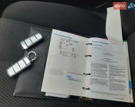 Серый Фольксваген Пассат, объемом двигателя 1.6 л и пробегом 175 тыс. км за 6850 $, фото 100 на Automoto.ua