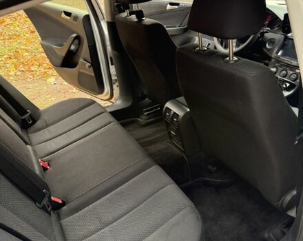 Серый Фольксваген Пассат, объемом двигателя 1.6 л и пробегом 264 тыс. км за 5900 $, фото 10 на Automoto.ua