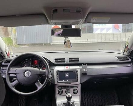 Серый Фольксваген Пассат, объемом двигателя 1.6 л и пробегом 256 тыс. км за 5800 $, фото 8 на Automoto.ua