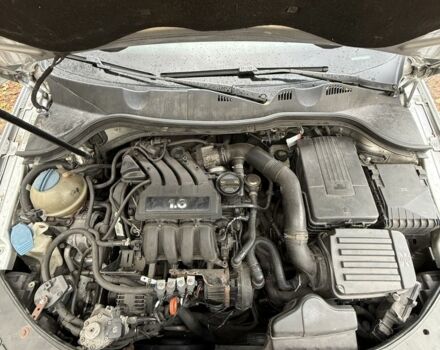 Серый Фольксваген Пассат, объемом двигателя 1.6 л и пробегом 264 тыс. км за 5900 $, фото 19 на Automoto.ua