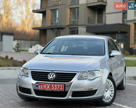 Серый Фольксваген Пассат, объемом двигателя 1.6 л и пробегом 227 тыс. км за 5599 $, фото 27 на Automoto.ua