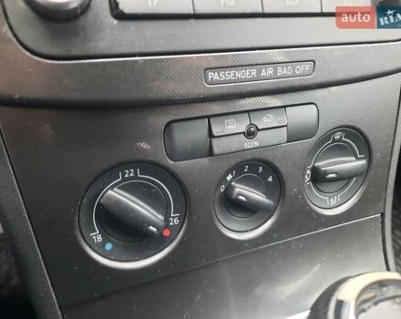 Серый Фольксваген Пассат, объемом двигателя 1.6 л и пробегом 175 тыс. км за 6850 $, фото 88 на Automoto.ua