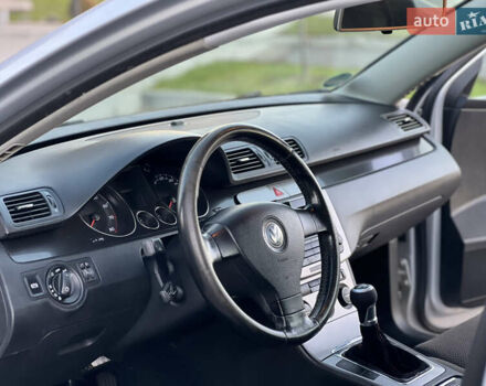 Серый Фольксваген Пассат, объемом двигателя 1.6 л и пробегом 227 тыс. км за 5599 $, фото 68 на Automoto.ua