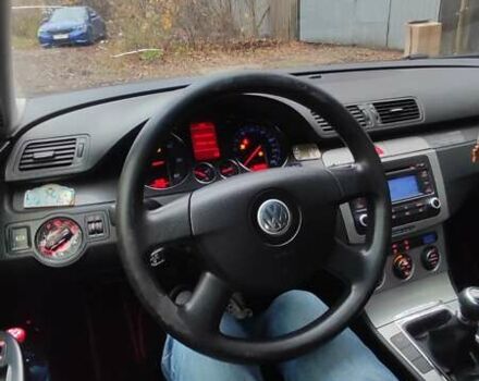 Серый Фольксваген Пассат, объемом двигателя 1.97 л и пробегом 304 тыс. км за 5000 $, фото 15 на Automoto.ua