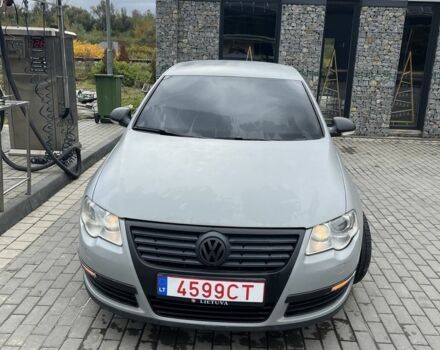 Серый Фольксваген Пассат, объемом двигателя 2 л и пробегом 300 тыс. км за 3400 $, фото 2 на Automoto.ua