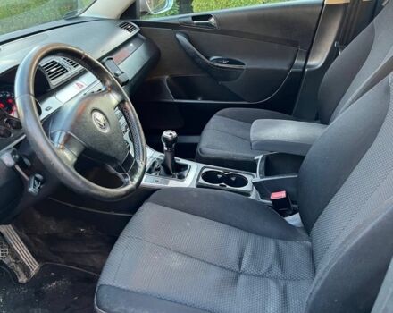 Серый Фольксваген Пассат, объемом двигателя 1.9 л и пробегом 450 тыс. км за 2599 $, фото 4 на Automoto.ua