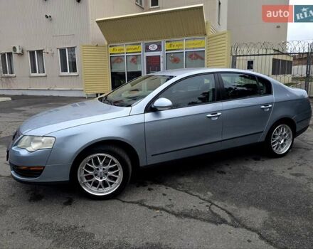 Сірий Фольксваген Пассат, об'ємом двигуна 1.6 л та пробігом 179 тис. км за 6300 $, фото 16 на Automoto.ua