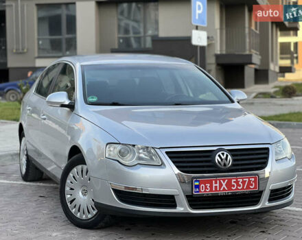 Серый Фольксваген Пассат, объемом двигателя 1.6 л и пробегом 227 тыс. км за 5599 $, фото 10 на Automoto.ua