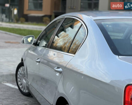 Серый Фольксваген Пассат, объемом двигателя 1.6 л и пробегом 227 тыс. км за 5599 $, фото 50 на Automoto.ua