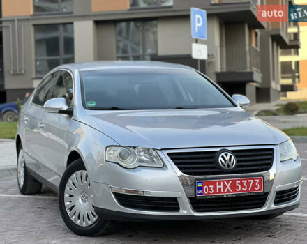 Серый Фольксваген Пассат, объемом двигателя 1.6 л и пробегом 227 тыс. км за 5599 $, фото 11 на Automoto.ua