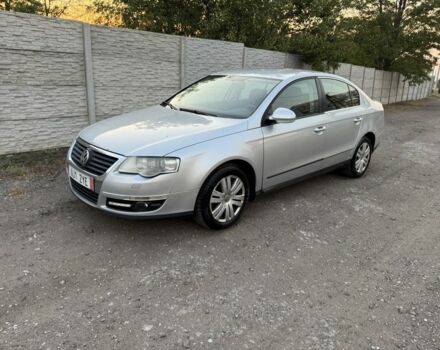 Серый Фольксваген Пассат, объемом двигателя 2 л и пробегом 350 тыс. км за 3100 $, фото 4 на Automoto.ua