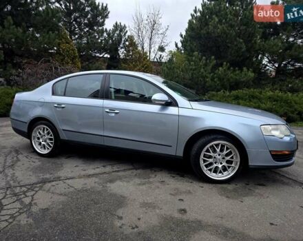 Сірий Фольксваген Пассат, об'ємом двигуна 1.6 л та пробігом 179 тис. км за 6300 $, фото 3 на Automoto.ua