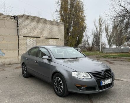 Серый Фольксваген Пассат, объемом двигателя 2 л и пробегом 250 тыс. км за 2900 $, фото 1 на Automoto.ua