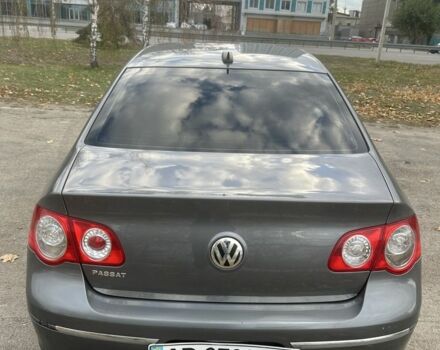 Сірий Фольксваген Пассат, об'ємом двигуна 3.6 л та пробігом 207 тис. км за 4500 $, фото 2 на Automoto.ua