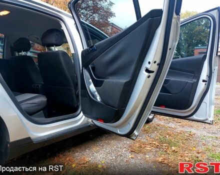 Серый Фольксваген Пассат, объемом двигателя 1.6 л и пробегом 139 тыс. км за 7800 $, фото 5 на Automoto.ua