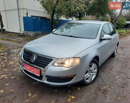 Серый Фольксваген Пассат, объемом двигателя 1.6 л и пробегом 175 тыс. км за 6850 $, фото 89 на Automoto.ua