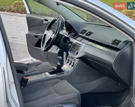 Серый Фольксваген Пассат, объемом двигателя 1.6 л и пробегом 227 тыс. км за 5599 $, фото 60 на Automoto.ua