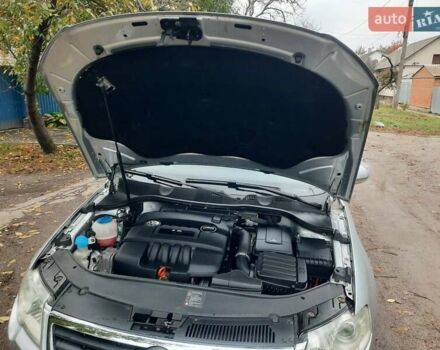 Серый Фольксваген Пассат, объемом двигателя 1.6 л и пробегом 175 тыс. км за 6850 $, фото 76 на Automoto.ua