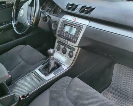 Серый Фольксваген Пассат, объемом двигателя 2 л и пробегом 164 тыс. км за 6100 $, фото 4 на Automoto.ua