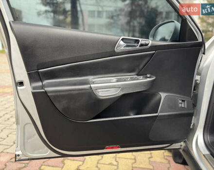 Сірий Фольксваген Пассат, об'ємом двигуна 1.98 л та пробігом 186 тис. км за 5800 $, фото 19 на Automoto.ua