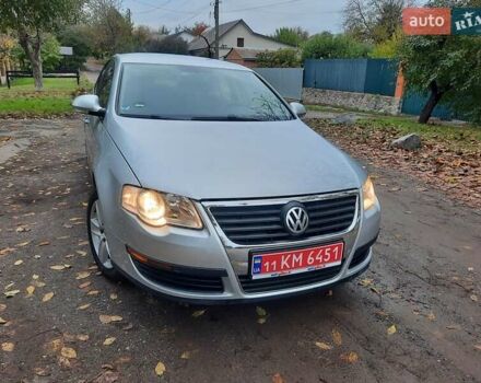 Серый Фольксваген Пассат, объемом двигателя 1.6 л и пробегом 175 тыс. км за 6850 $, фото 97 на Automoto.ua