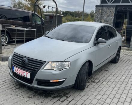 Серый Фольксваген Пассат, объемом двигателя 2 л и пробегом 300 тыс. км за 3400 $, фото 1 на Automoto.ua