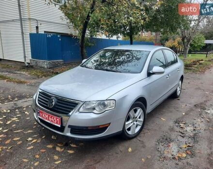 Серый Фольксваген Пассат, объемом двигателя 1.6 л и пробегом 175 тыс. км за 6850 $, фото 2 на Automoto.ua