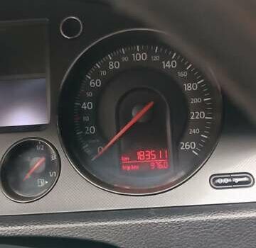 Серый Фольксваген Пассат, объемом двигателя 1.98 л и пробегом 183 тыс. км за 6300 $, фото 3 на Automoto.ua