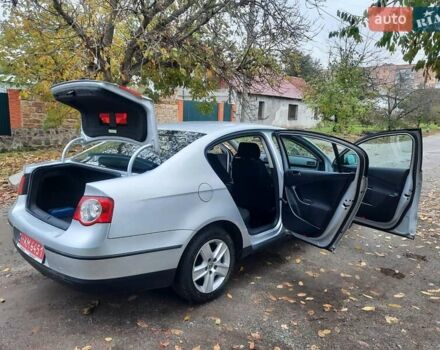 Серый Фольксваген Пассат, объемом двигателя 1.6 л и пробегом 175 тыс. км за 6850 $, фото 74 на Automoto.ua