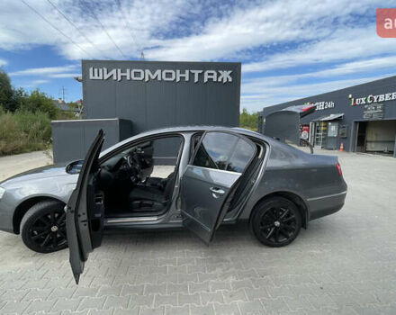 Серый Фольксваген Пассат, объемом двигателя 2 л и пробегом 300 тыс. км за 6500 $, фото 4 на Automoto.ua