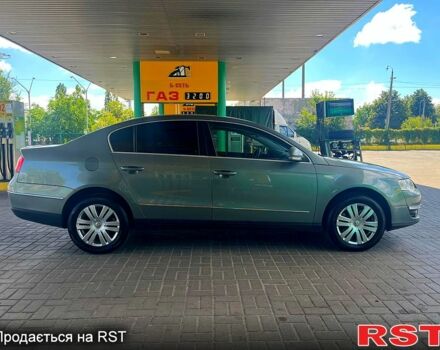 Серый Фольксваген Пассат, объемом двигателя 2 л и пробегом 258 тыс. км за 5500 $, фото 2 на Automoto.ua