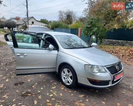 Серый Фольксваген Пассат, объемом двигателя 1.6 л и пробегом 175 тыс. км за 6850 $, фото 75 на Automoto.ua