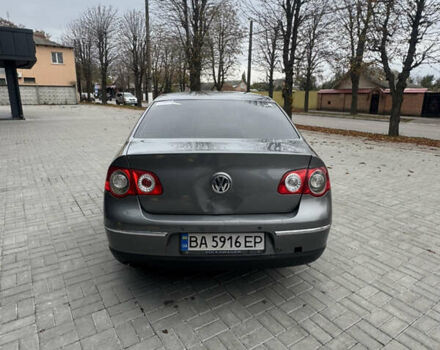 Серый Фольксваген Пассат, объемом двигателя 1.97 л и пробегом 436 тыс. км за 6000 $, фото 4 на Automoto.ua