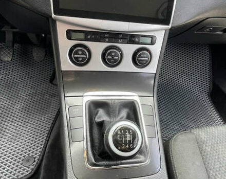 Серый Фольксваген Пассат, объемом двигателя 2 л и пробегом 300 тыс. км за 6500 $, фото 36 на Automoto.ua