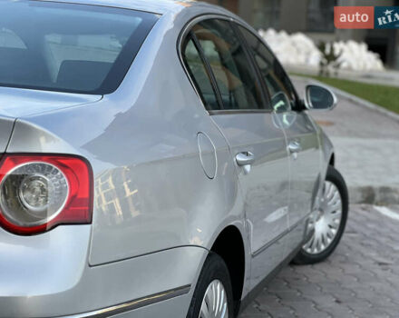 Серый Фольксваген Пассат, объемом двигателя 1.6 л и пробегом 227 тыс. км за 5599 $, фото 53 на Automoto.ua