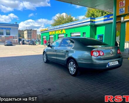 Серый Фольксваген Пассат, объемом двигателя 2 л и пробегом 258 тыс. км за 5500 $, фото 4 на Automoto.ua