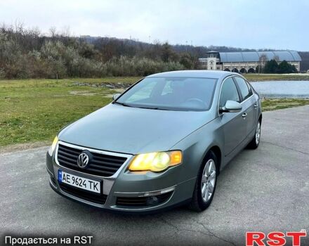 Серый Фольксваген Пассат, объемом двигателя 2 л и пробегом 240 тыс. км за 5000 $, фото 3 на Automoto.ua